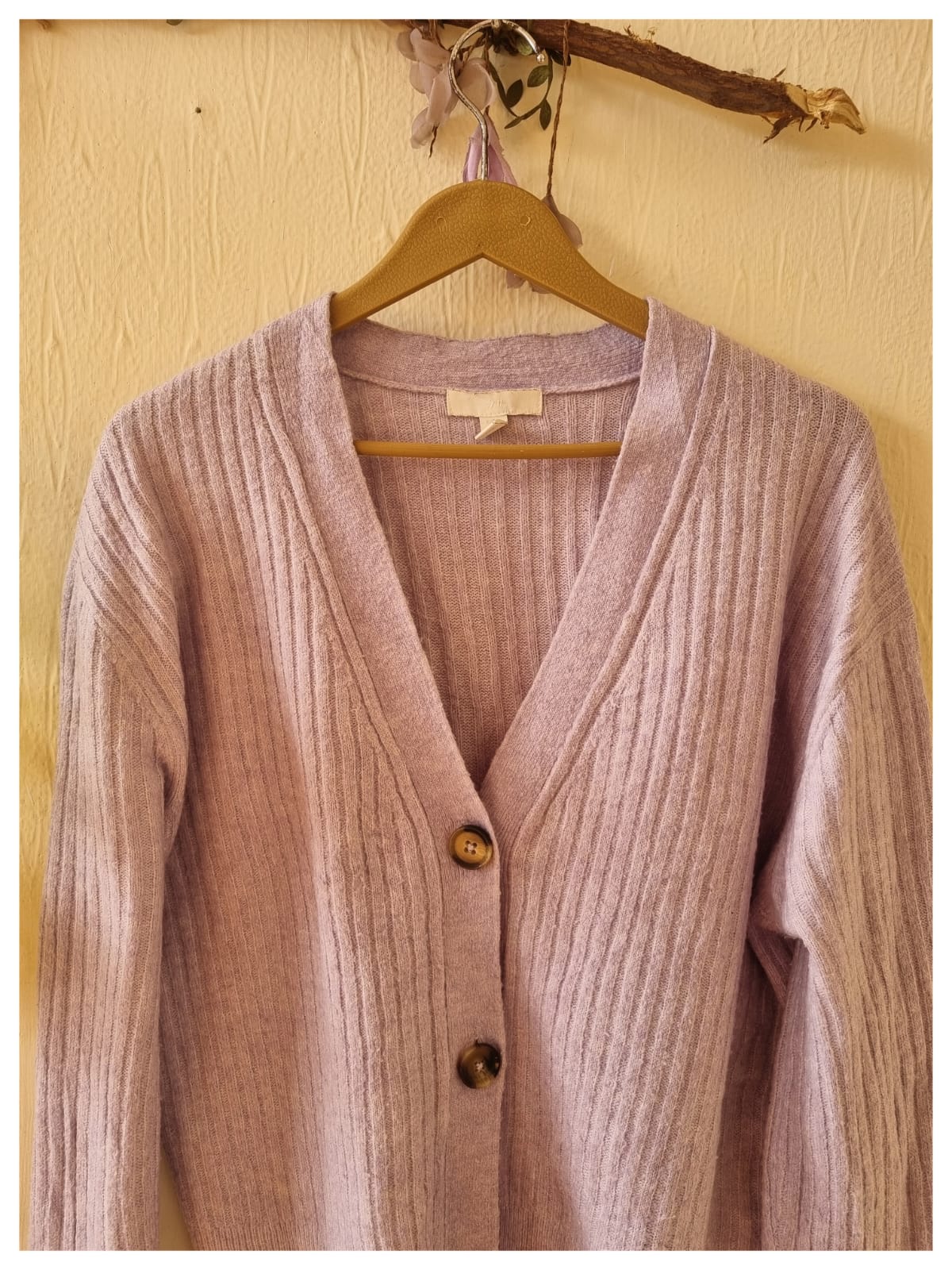 h&m wool button down cardigan – medium | chest 23″ | length 25″ h&m wool button down cardigan – medium | chest 23″ | length 25″