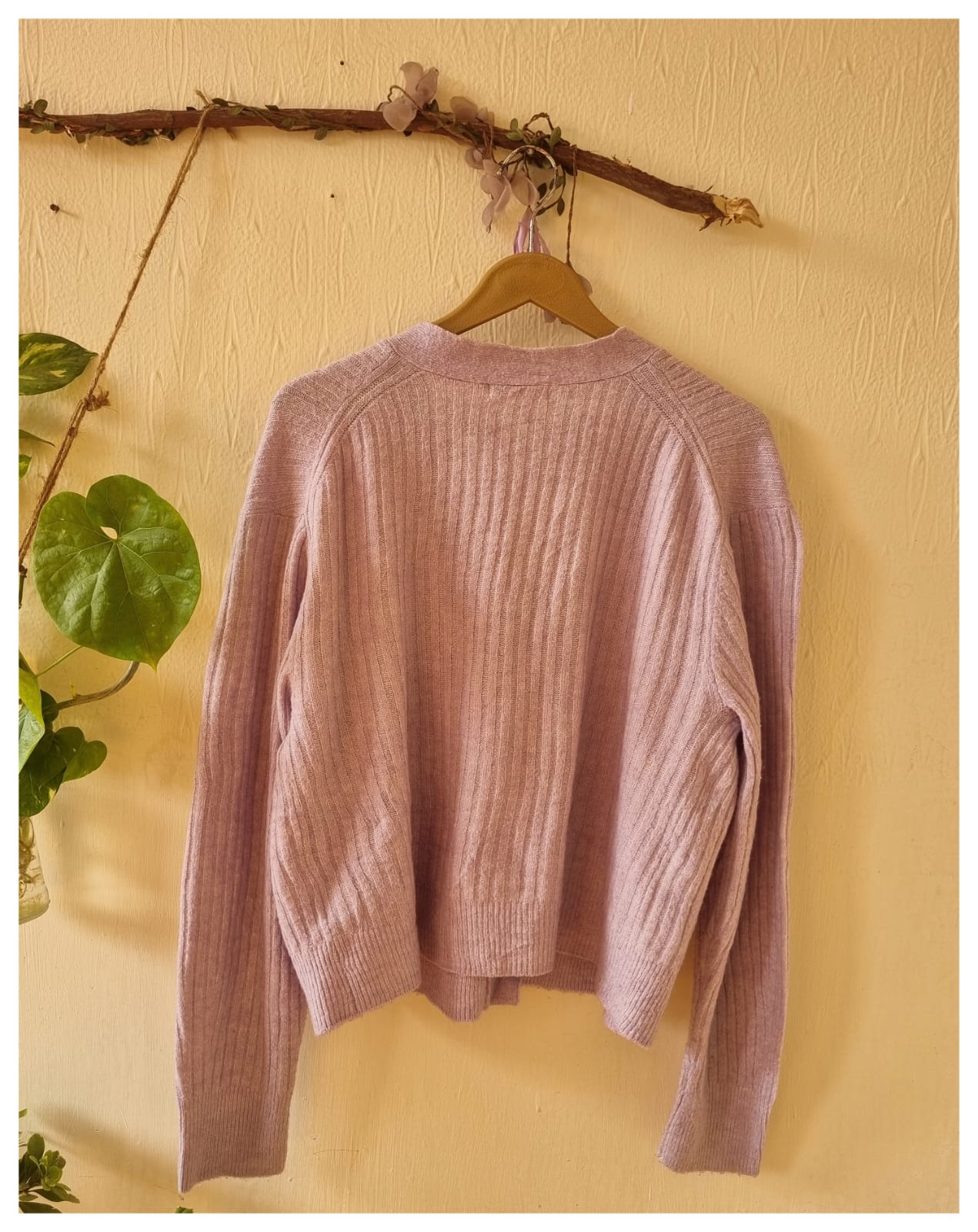 h&m wool button down cardigan – medium | chest 23″ | length 25″ h&m wool button down cardigan – medium | chest 23″ | length 25″