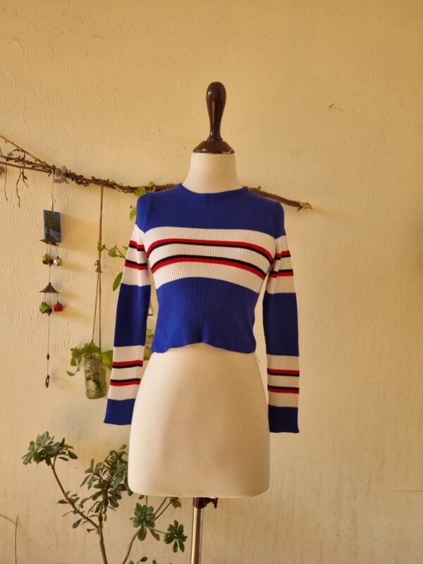 medium ribbed knit cardigan – excellent condition